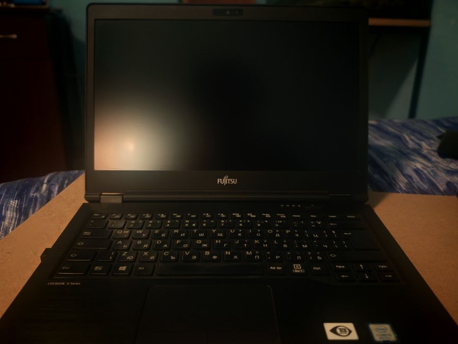 Бизнес Ултрабук Fujitsu LIFEBOOK U749 - 14",
