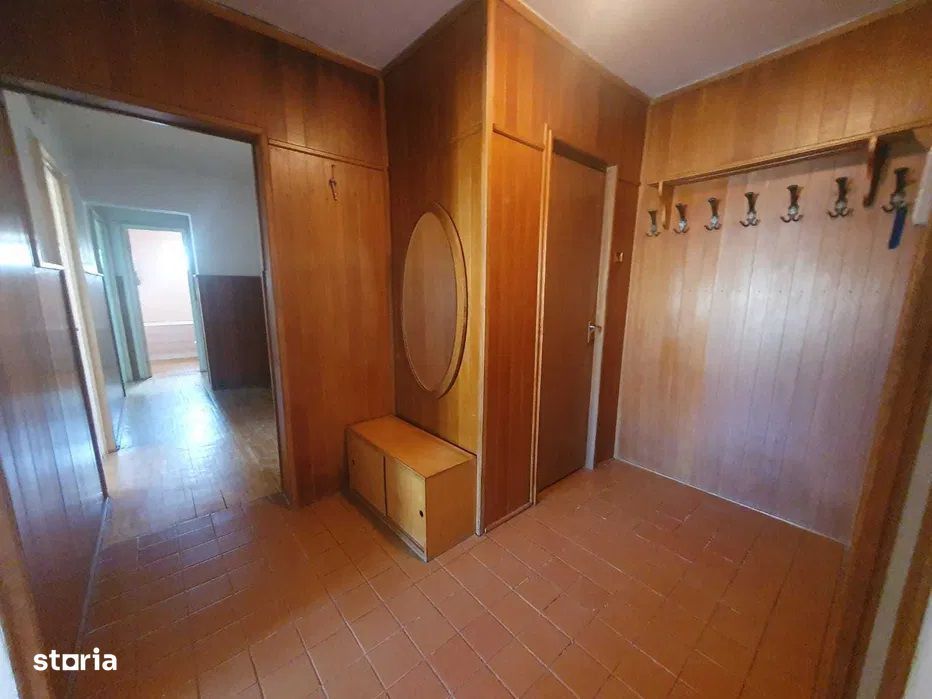 Apartament 4 camere, spre vanzare, in Dambu — fotografia 2