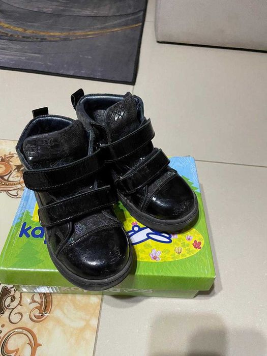 Продам детскую обувь для девочки