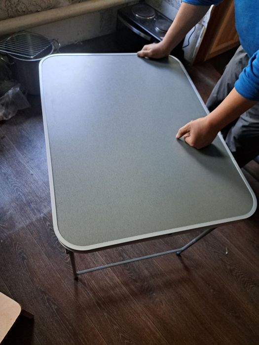 Продам стол складной