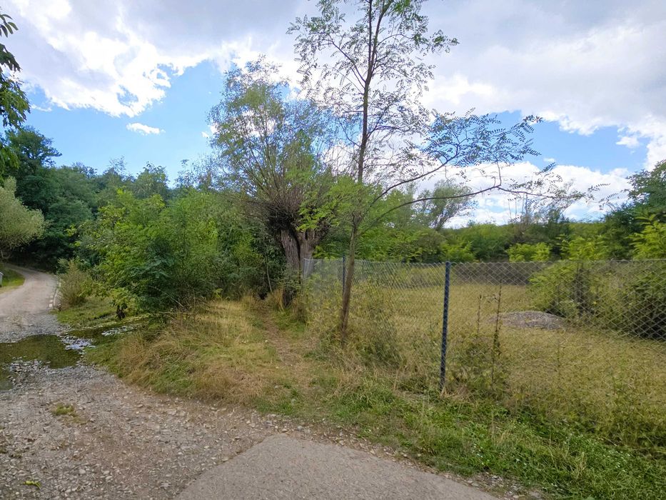 Teren intravilan 4.280 mp - Dobreni, Neamț - asfalt, 65 m deschidere