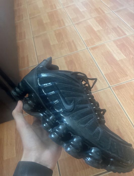 Adidasi bape,nike shox,trocu off white si 3 curele lv
