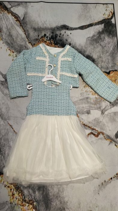 Продам новогодние костюми