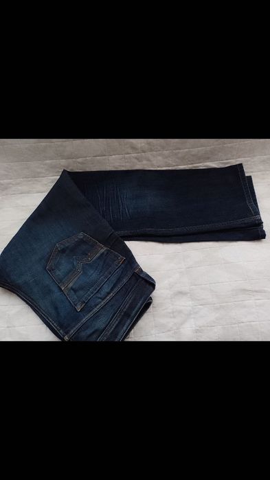 Diesel уникален модел мъжки дънки !