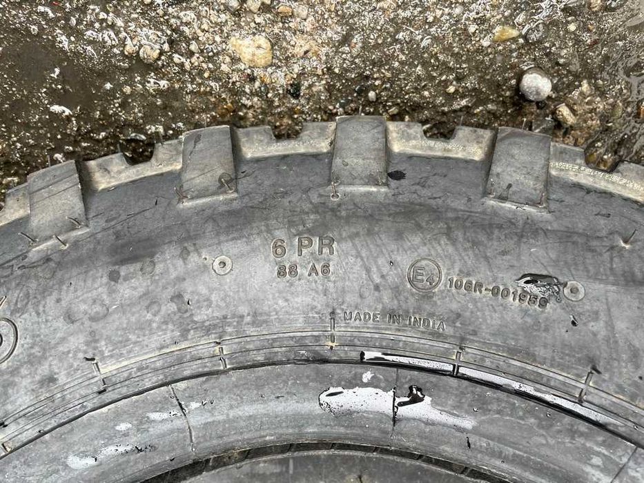 Cauciucuri noi 6.00-16 cu 6 pliuri marca BKT pentru tractor fata