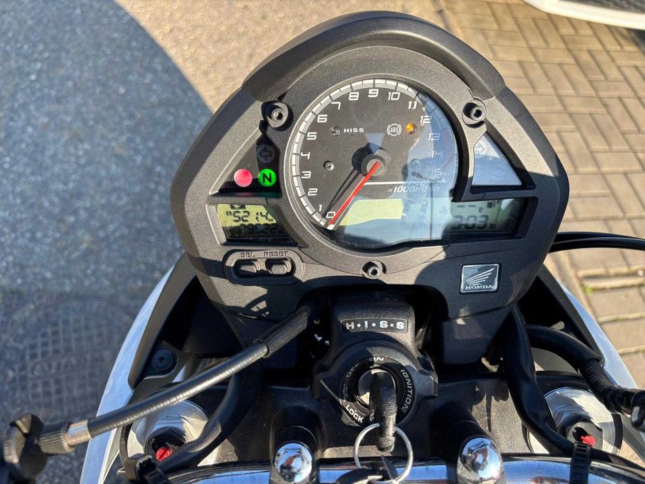 Vand Honda Hornet 600 cm 3 / 29.600 Km / 2010