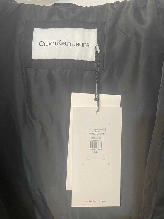 Jachetă  Calvin Klein Jeans