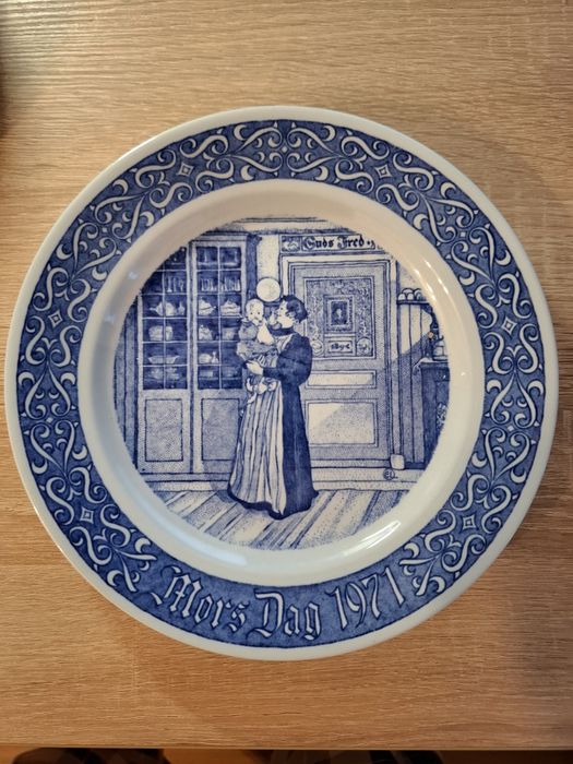 Farfurii decorative de porțelan de colecție Made in Sweden