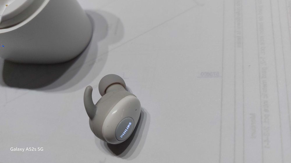 Casti Philips SHB2515 Wireless cu  Incarcare Telefon