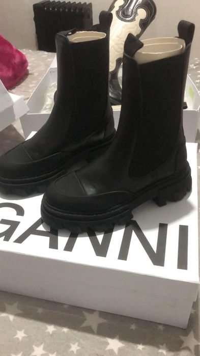 Cisme si Ghete PIELE 100% GANNI