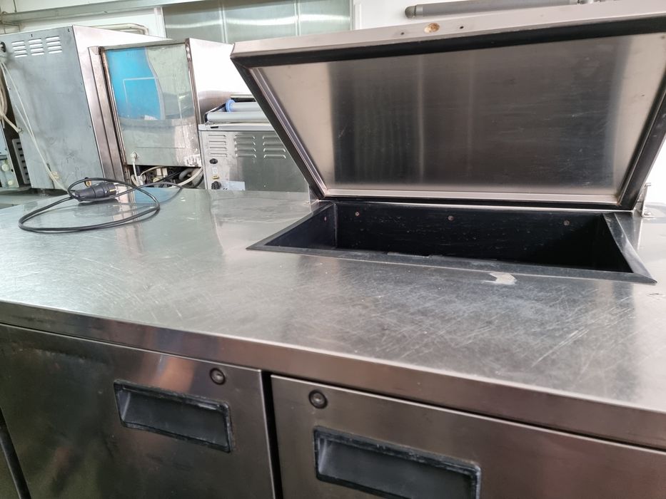 Хладилни маси 1800лв