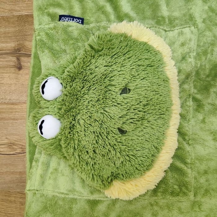 Поларено одеялце жабка