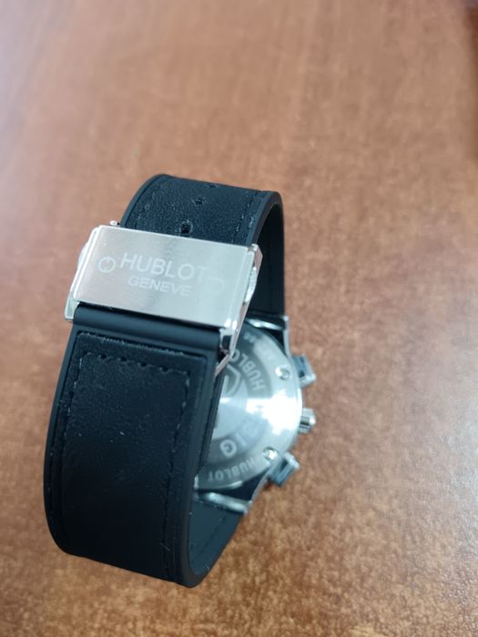 Продам часы Хаблот. Новые