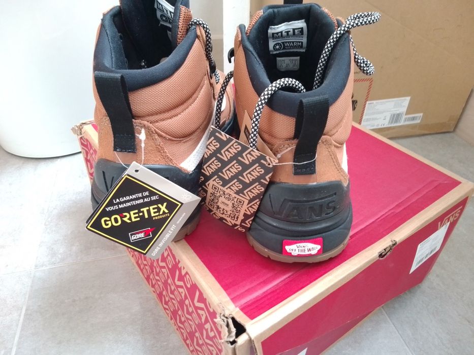 Gore-Tex. Ботинки Vans(США)