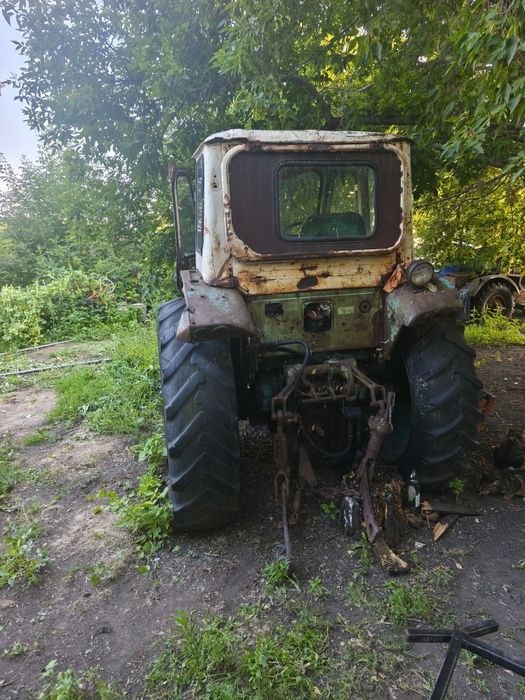 Продам ЮМЗ на ходу.