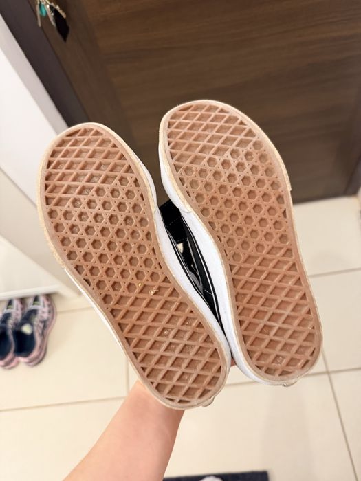 Vans nr 33 din piele intoarsa negri
