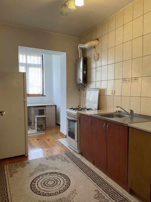 Продаётся 2ком в Центре!