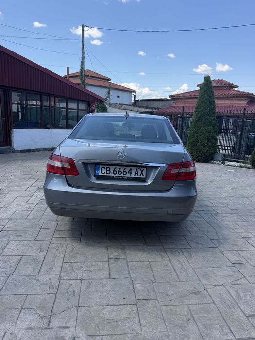 Mercedes E220,132ks,TOP
