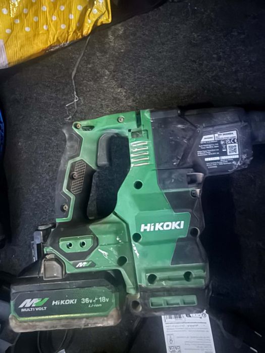 Продавам перфоратор  HiKOKI DH3628DA Multi Volt 36V
