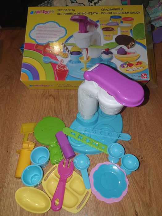 Детски чаен сервиз,Doh машина за сладолед,Меченце Hello pets
