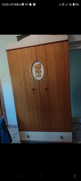 Șifonier camera copilului din lemn