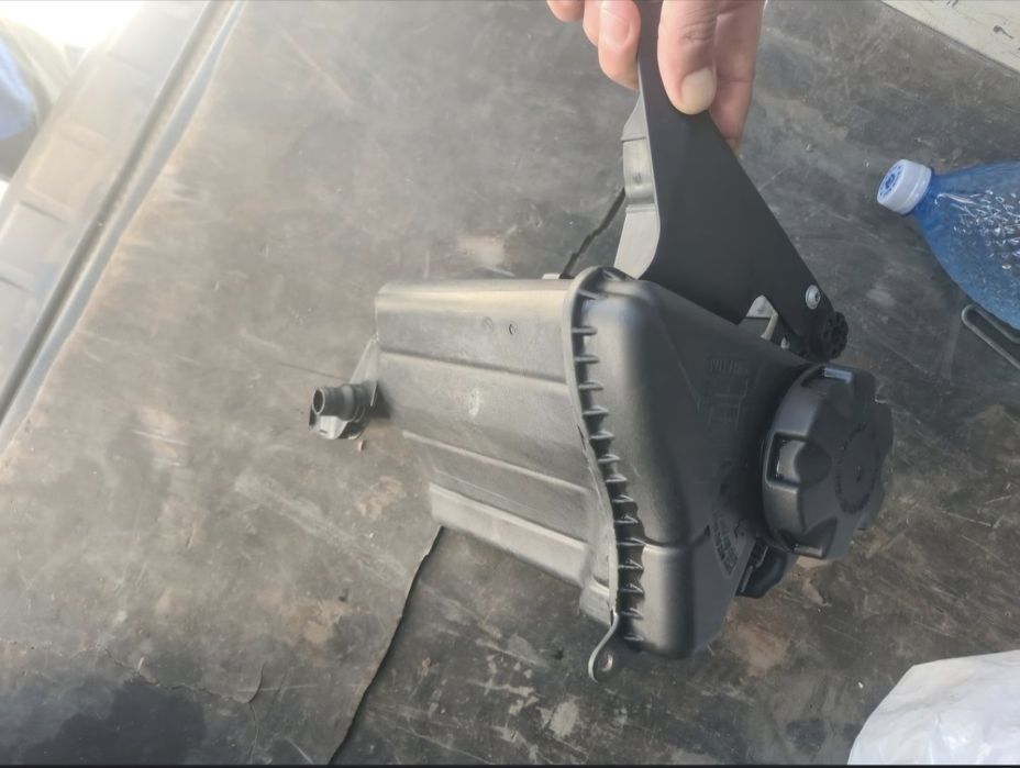 Vas de expansiune F10