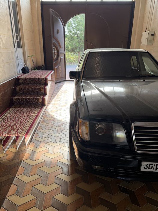 Mercedes W 124 E 500 Proekt