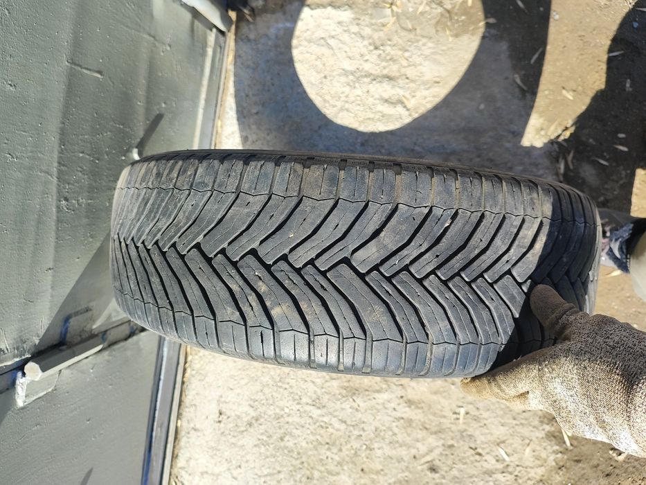 Продам б/у шины Michelin