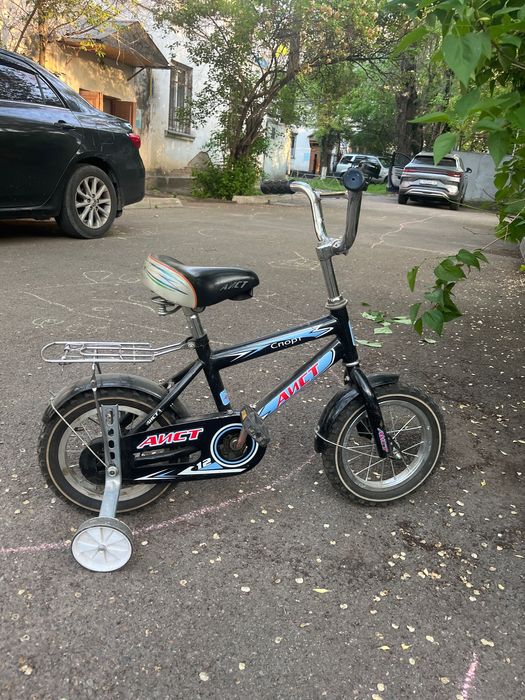 Велосипед детский на лет 5