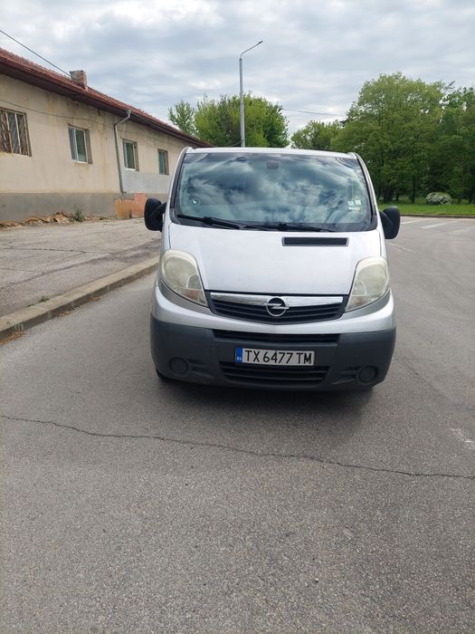 Бус - Opel Vivaro