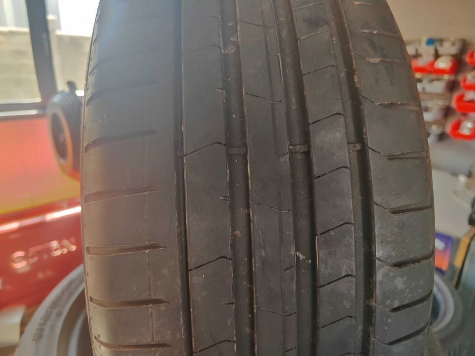 2бр. летни гуми 245/35/20 Pirelli