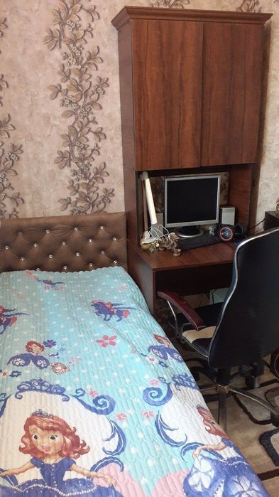 Продаётся 2х комнатная кирпичная квартира с ремонтом  65 кв на 4 этаже