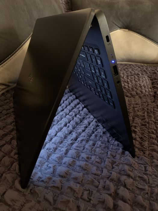 Acer i3 1005g1 Nvidia MX 330