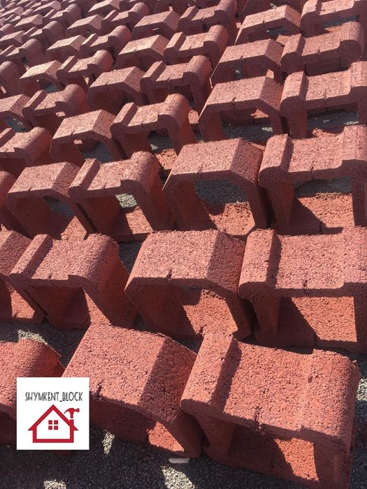 Шлакоблоки на Турланских экспедициях