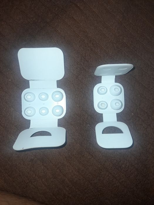 Dopuri de silicon pentru AirPods