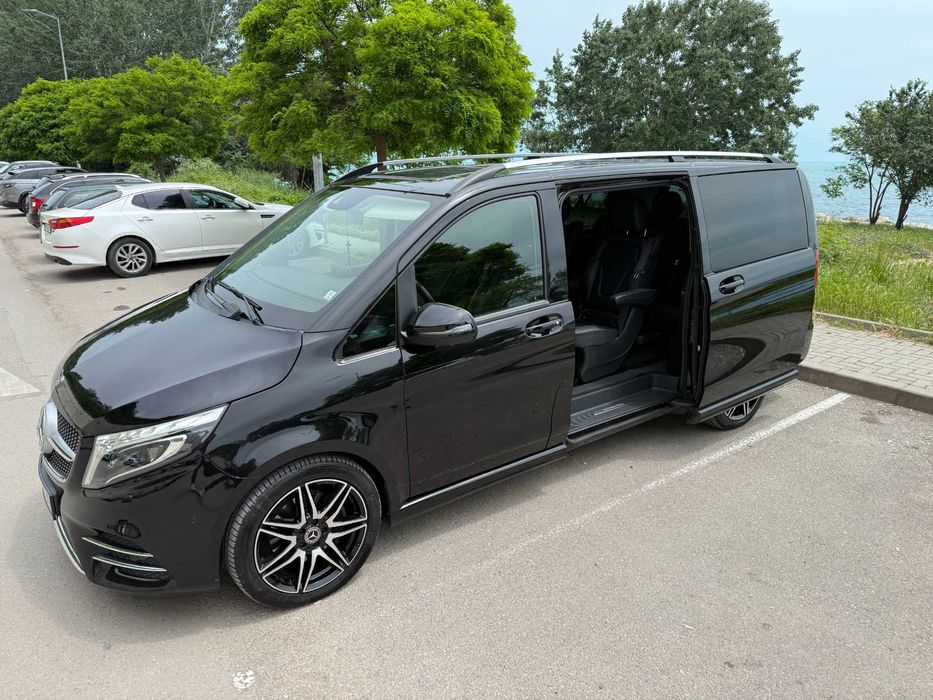 Бус под наем Mercedes-Benz V - клас от "NEXT5 Rent A Car" във Варна с професионален шофьор
