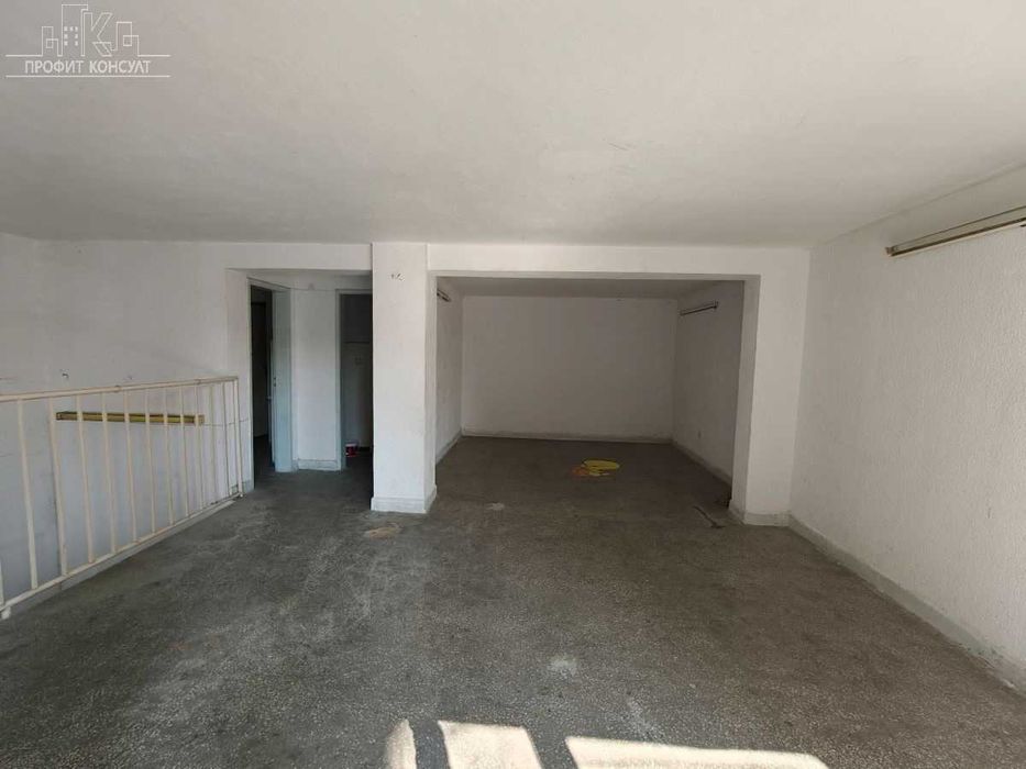 Продава се Магазин в Велико Търново, Център - 220 кв.м за 255 €/кв.м - Снимка #1