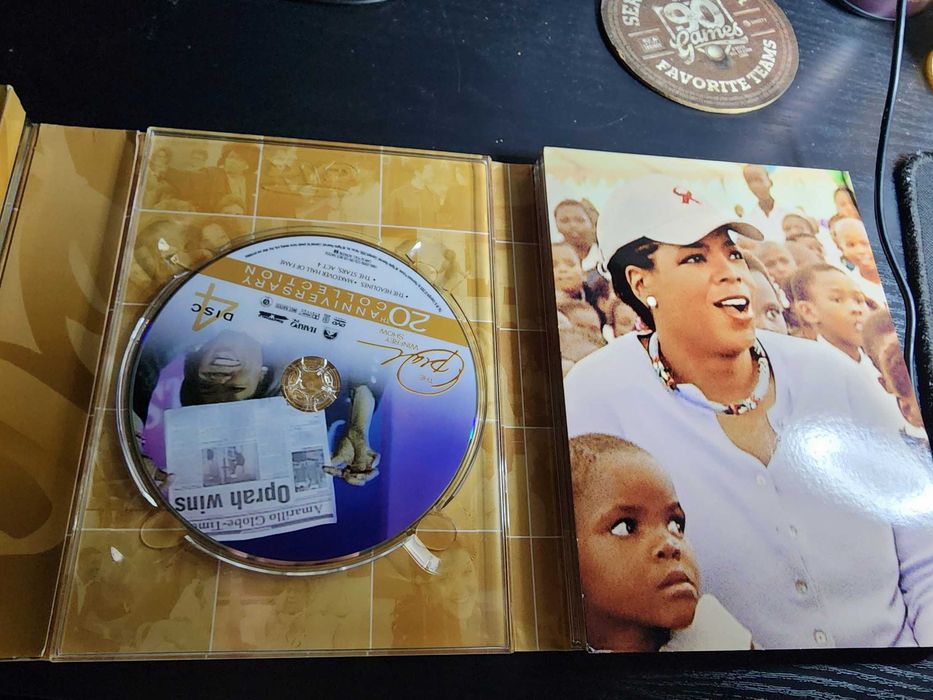 The Oprah Winfrey Show: 20th Anniversary Collection – set DVD cu 6 discuri, lansat în anul 2005.