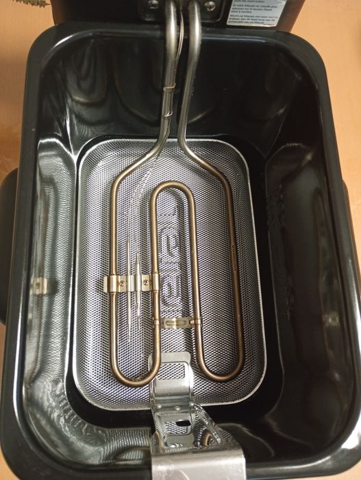 Friteuza Tefal .