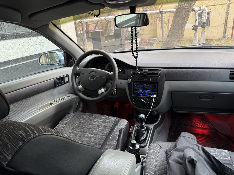 Продам ласетти чистую