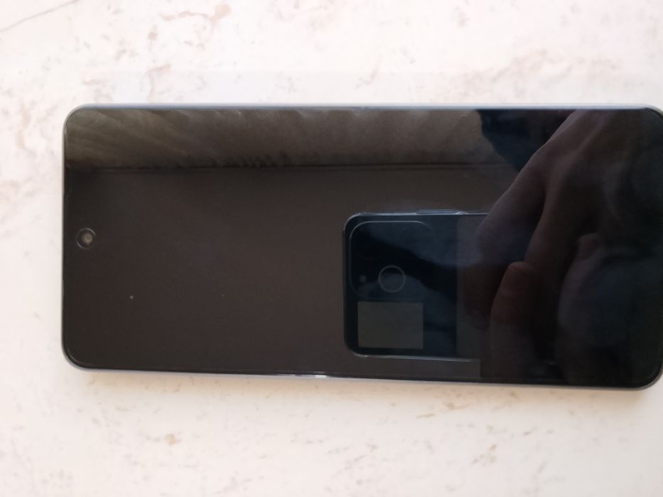 Vând OPPO A5 Pro 5G