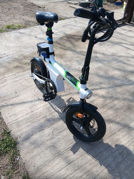 Bicicletă electrică nouă stare bună întreținută 4000