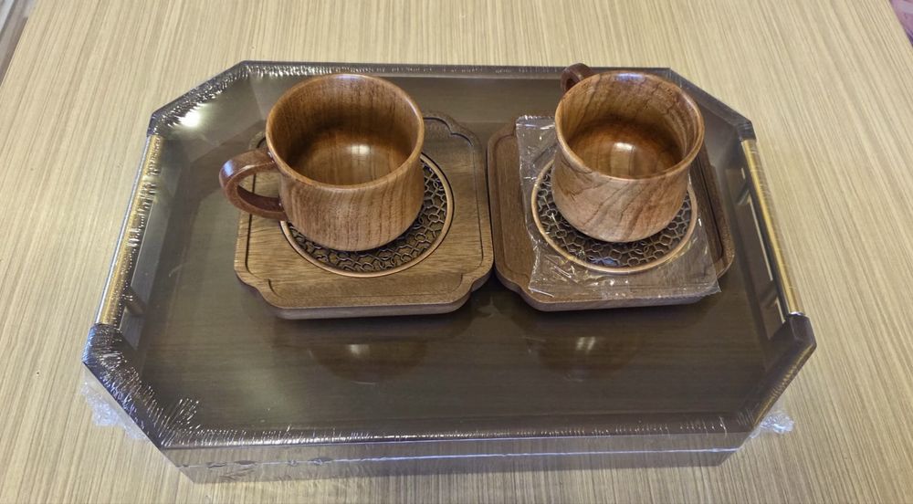 Елегантен комплект дърво и месинг