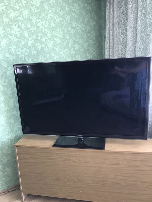 Телевизор  SAMSUNG  70000 тыс тенге