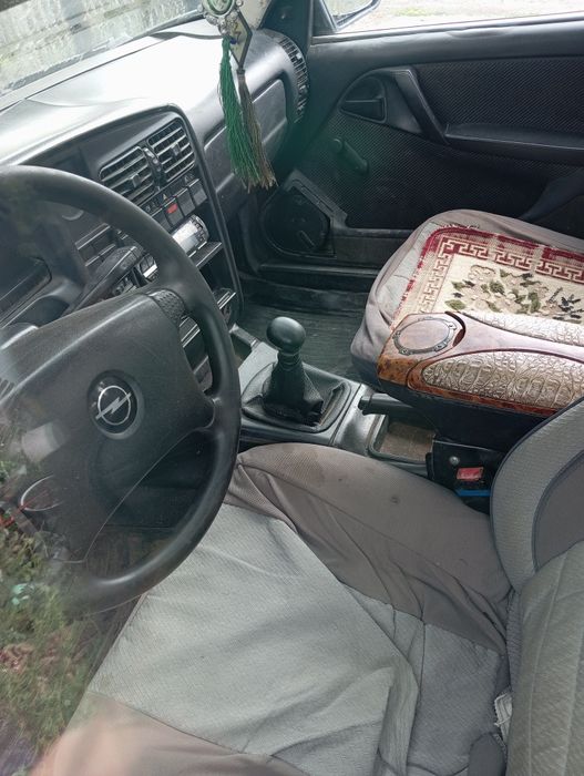 Opel omega A универсал