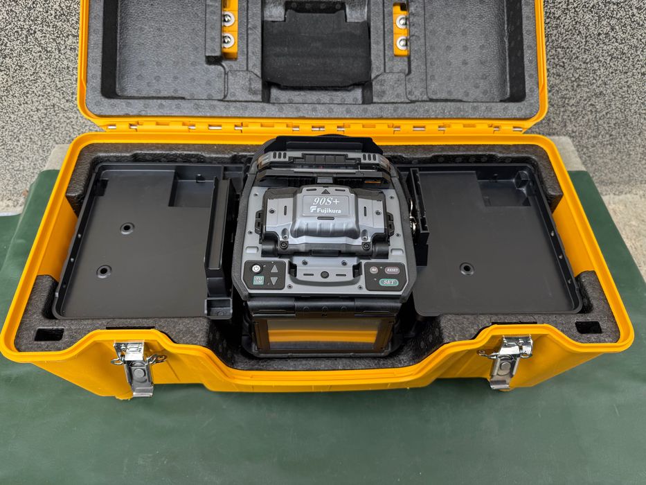 Fujikura 90S+ – Професионален оптичен сплайсер | Пълен комплект