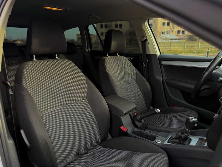 Skoda Octavia Combi 2013 1.6TDI DSG