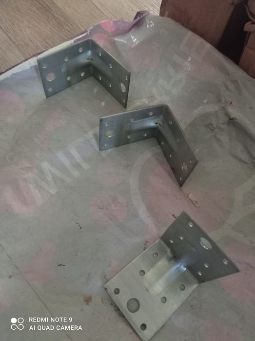 Уголок крепежный усиленный