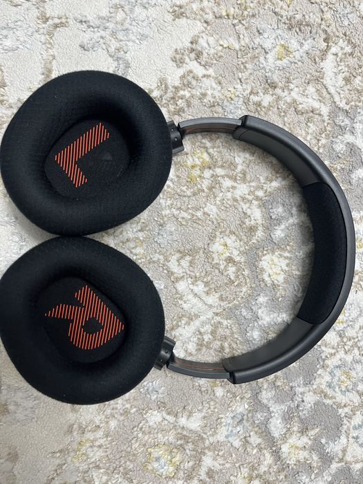 наушники JBL Quantum 360