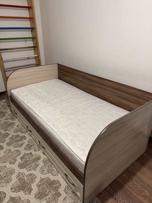 Кровать односпальная 100*200